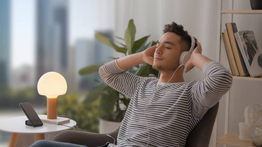 La méditation sonore : allier bien-être et technologie pour un apaisement profond