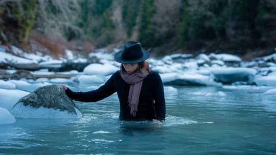 Bain d’eau glacée : pourquoi et comment le pratiquer pour la santé