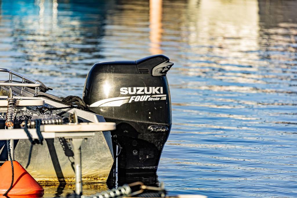 Les étapes clé pour un hivernage réussi de votre moteur bateau
